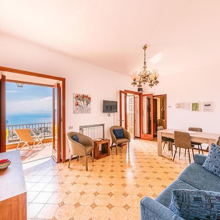Appartamento Emma In Villa Laura Скала Екстер'єр фото
